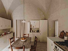 V�t�inou se na nich jen �vy�ádí� ve smyslu modernizace, rekonstrukce a úprav....