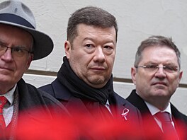 Pietní shromádní ped Hlávkovou kolejí k pipomenutí Dne boje za svobodu a...