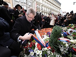 �esko si p�ipomíná výro�í sametové revoluce. Na snímku Milo� Vystr�il. (17....