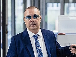 V kauze Dozimetr vypovídá moná nejdleitjí svdek, bývalý obchodní editel...