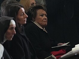 Na Hrad dorazila také here�ka Ji�ina Bohdalová. (15. listopadu 2025)