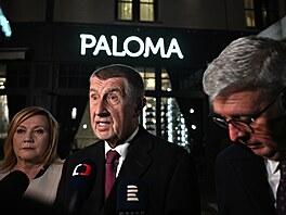 Pedseda ANO Andrej Babi a místopedsedové Alena Schillerová a Karel Havlíek...