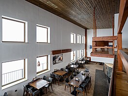 Restaurace na Labské boud� v Krkono�ích (11. listopadu 2025)