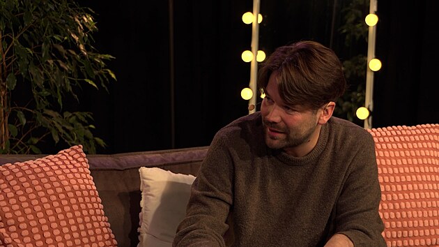 OnlyFans pr� nen� ulti�mtn� dobro ani zlo. Ale z n�stupu um�l� inteligence obavy Vejnar m�. Mysl� si, �e u�ivatele m��e re�ln� po�kodit ve vn�m�n� vztah�, sexu�ln�ch preferenc�. V tom, co pak mohou jeden od druh�ho cht�t.