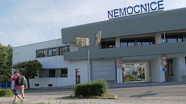 Nemocnice Nov� M�sto na Morav� po��dila celkem 107 nov�ch televizor�, jejich� vyu��v�n� maj� hospitalizovan� lid� od z��� leto�n�ho roku zdarma.