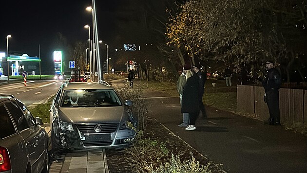 Nehoda v Kladn� Kro�ehlavech. (10. listopadu 2025)