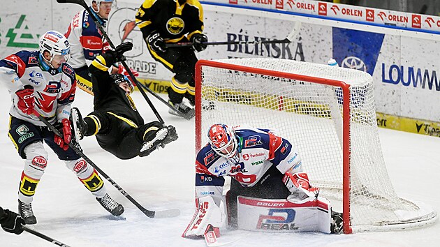 Letící Theodor Pitk z Litvínova pekonal Romana Willa.