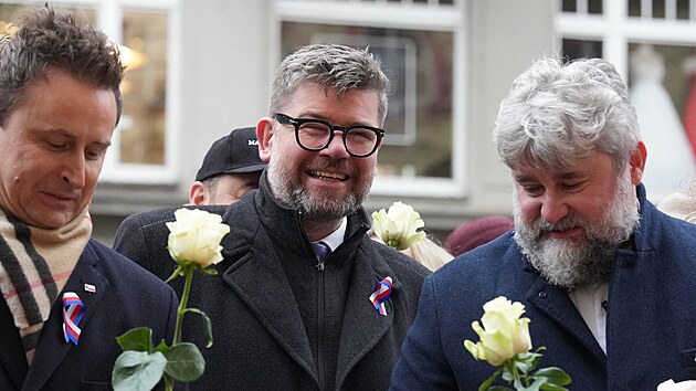 �esko si p�ipom�n� v�ro�� sametov� revoluce. Na sn�mku Ji�� Posp�il (ODS). (17. listopadu 2025)