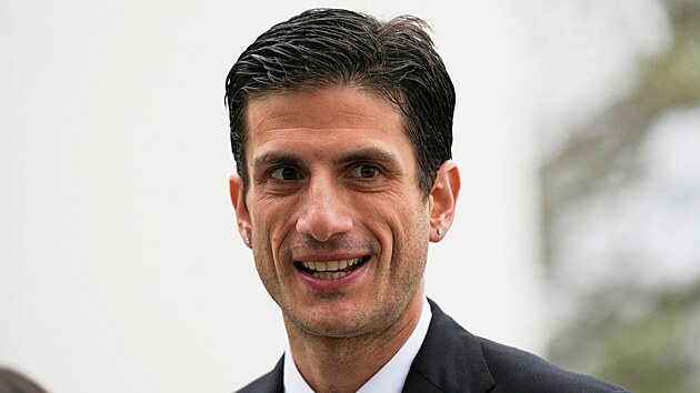 Jack Schlossberg, vnuk n�kdej�ího amerického prezidenta Johna F. Kennedyho. (4....