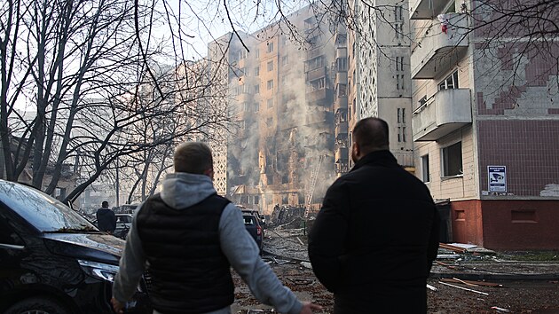 Rusko za�to�ilo na ukrajinsk� Ternopil, zas�hlo i n�kolikapatrov� obytn� budovy. (19. listopadu 2025)