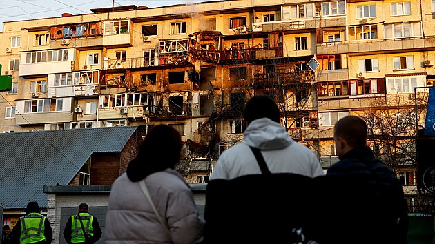 Ruský raketový a dronový útok na Kyjev (14. listopadu 2025)