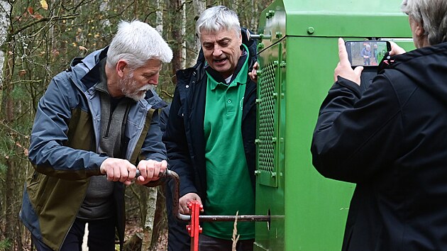 Petra Pavla zaujala lokomotiva muzejn� �zkorozchodn� dr�hy Kate�ina.