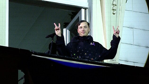 Zaplnnou Národní tídou znla Modlitba pro Martu v podání Jana Ciny