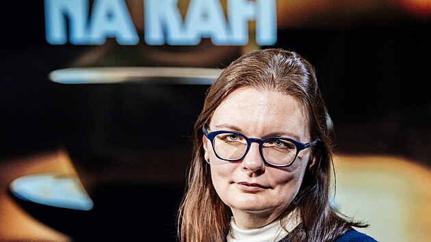 Hostem podcastu NA KAFI je psycholo�ka a �editelka Centra Cesta z krize Jarmila Kub��kov�