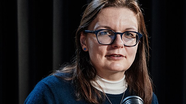 Hostem podcastu NA KAFI je psycholo�ka a �editelka Centra Cesta z krize Jarmila Kub��kov�