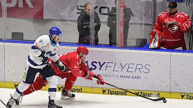 Momentka z utkání mezi hokejisty Kladna a Tince.