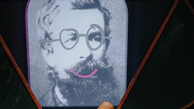 Z p�edstaven� �kola Hron