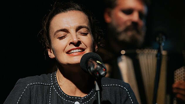 Z p�edstaven� �kola Hron