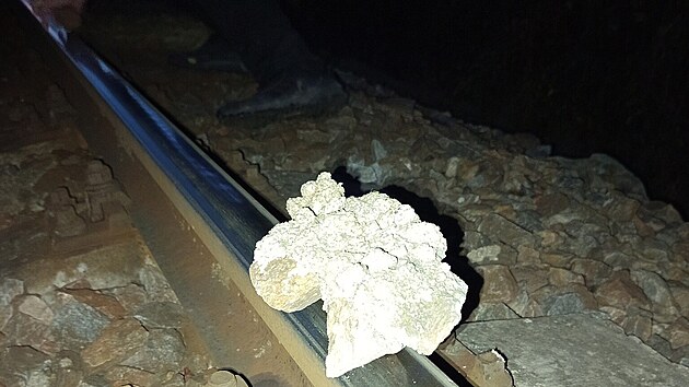 Kameny na kolej�ch u Vamberku (4. listopadu 2025)