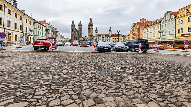 Historick� dla�ba nalezen� na Velk�m n�m�st� v Hradci Kr�lov� (24. ��jna 2025)