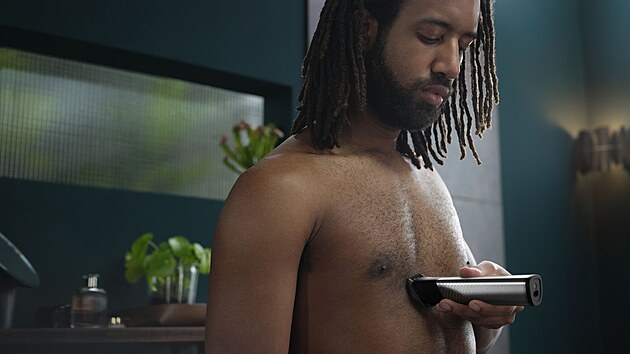 S kompaktn�m a designov� �ist�m p��strojem zvl�dnete v�e � vlasy, p�esn�...