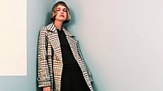 Kostkovaný kabát je klasika, která v atníku rozhodn nesmí chybt. Pro fanynky...