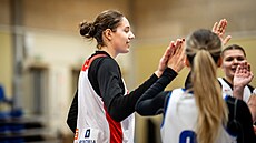 Nela Nétková na tréninku p�ed p�ípravnými zápasy v Ma�arsku.