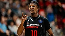 SirJabari RIce z Nymburku bhem utkání s Albou Berlín v Lize mistr.