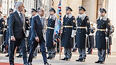 Prezident Petr Pavel a jeho manelka Eva pivítali na Praském hrad albánského...