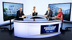 Hosty Kulatého stolu na téma Bydlení jsou (zleva) Ji�í Ku�era, KD Bydlení,...