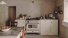 Jinde rafinované omítky doplnila oby�ejná výmalba vápnem. Dodávají elegantní a...