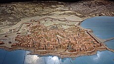 Zakonzervovat minulost, zaznamenat odkaz historie. Z takových dvod se v...