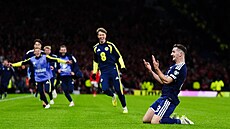 Kenny McLean ani nev��í, �e práv� skóroval z poloviny h�i�t�.