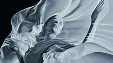 Do kalendá�e norský fotograf pozval i italskou here�ku Luisu Ranieri.