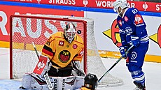 Momentka ze zápasu Ligy mistr� mezi Brnem a Luleou.