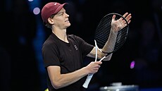 Jannik Sinner postoupil na Turnaji mistr� do finále.