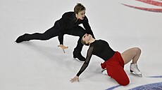 Kate�ina a Daniel Mrázkovi ve volném tanci na Americké brusli
