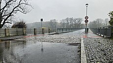 Nepovedené zásahy do silnic v Mlníku jsou v posledních dnech terem kritiky a...