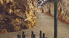 Do jeskyn� místo ordinace