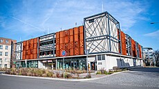 Parkovací d�m u MNO