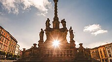 Mariánský sloup z osmnáctého století je dominantou Dolního námstí v Olomouci....