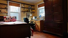 Typická tudorovská architektura s d�ev�nými prvky a �ikmou st�echou p�ipomíná...