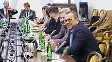 Volba p�edsedy mediálního výboru. Na snímku Jaroslav Foldyna (SPD). (13....