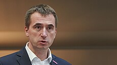 Tisková konference Starost�. Na snímku Luká� Vl�ek. (13. listopadu 2025)