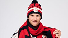 Tomá� Mikyska s novou olympijskou �álou a aktualizovanou Ra�kovkou.