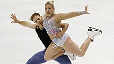 Zveda�ka v rytmickém tanci Natálie a Filipa Taschlerových.