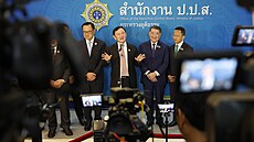 Bývalý thajský premiér Thaksin inawatra bhem projevu o kontrole obchodu s...