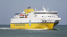 Trajekt spolenosti DFDS Seaways na lince z Newhavenu do Dieppe piplouvá do...