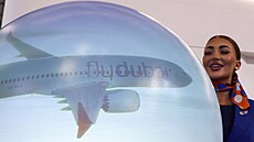 Stánek spole�nosti FlyDubai na leteckém veletrhu Dubai Airshow v Dubaji ve...