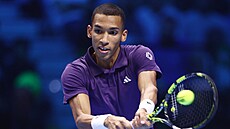 Felix Auger-Aliassime hraje bekhend na Turnaji mistr�.